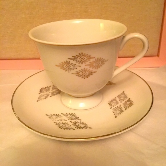 CREAM and gold cup and saucer - Picture 1 of 7